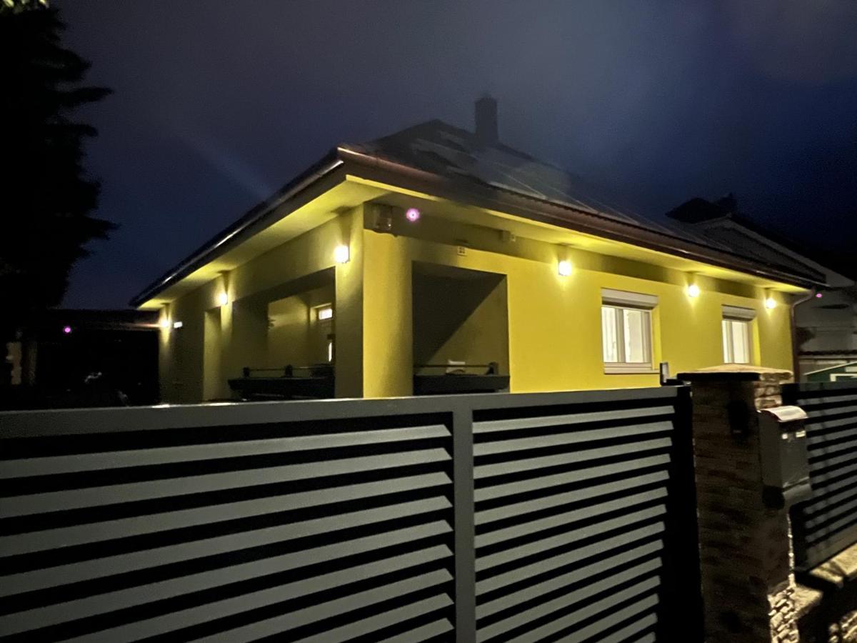 Star Street Home Mosonmagyaróvár Kültér fotó